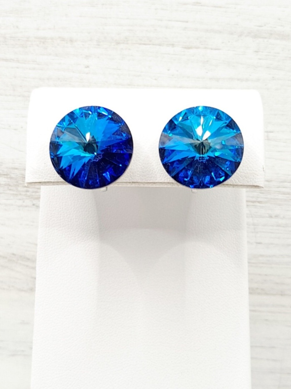 Vintage Weiss Vivid Blue Round Crystal Clip-On Earrings - Picture 2 of 10